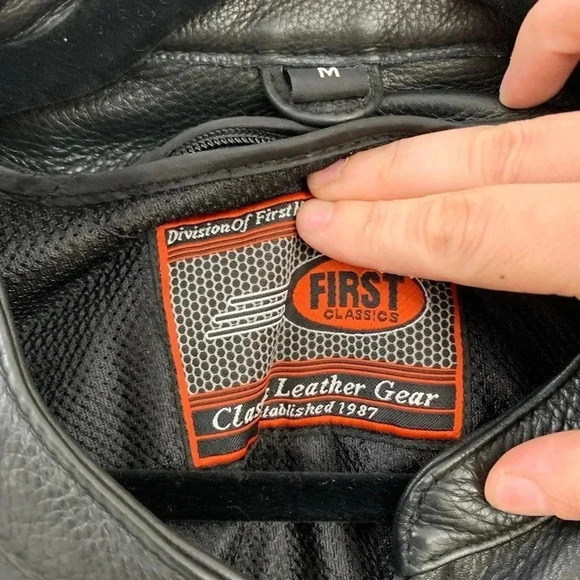 Genuine Leather Vintage Jacket sz small - Picture 7 of 16